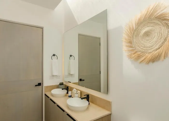 Casa Gallo, Heated Pool, Exclusive & Great Location Holiday home *