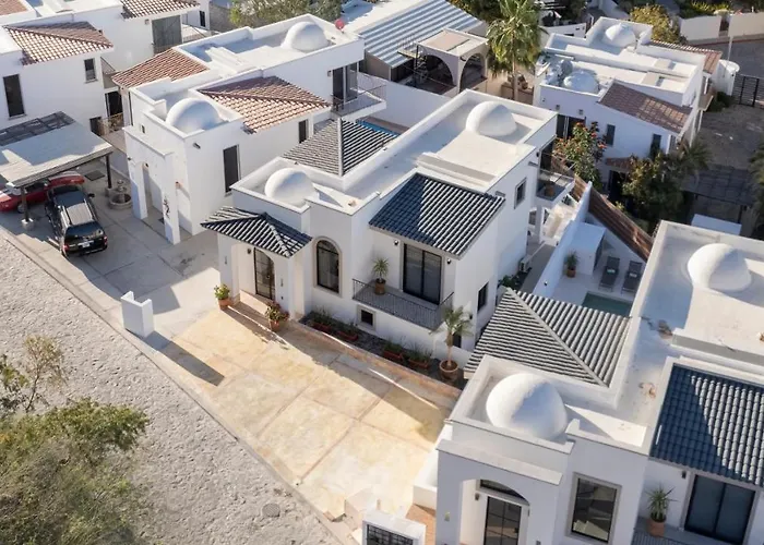 Holiday home Casa Gallo, Heated Pool, Exclusive & Great Location Cabo San Lucas