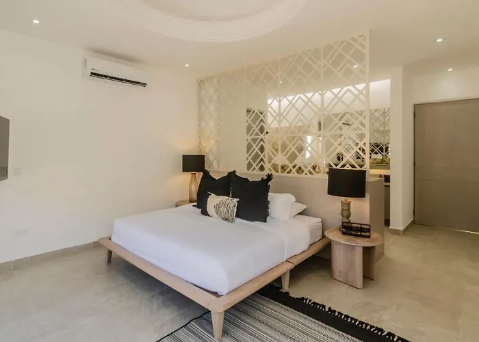 Casa Gallo, Heated Pool, Exclusive & Great Location *