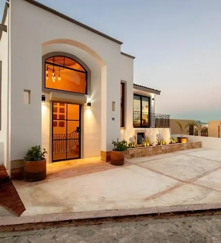 Casa Gallo, Heated Pool, Exclusive & Great Location Cabo San Lucas