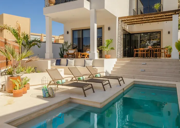 Casa Gallo, Heated Pool, Exclusive & Great Location Holiday home *