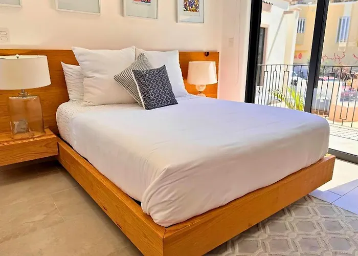 Casa Gallo, Heated Pool, Exclusive & Great Location * Cabo San Lucas
