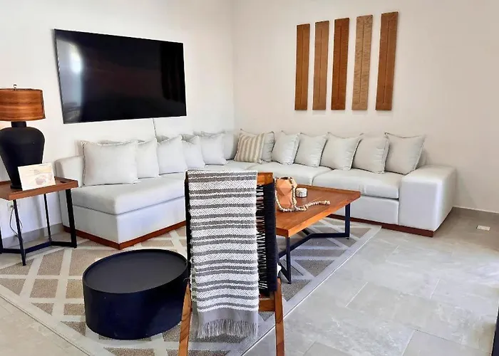Casa Gallo, Heated Pool, Exclusive & Great Location Holiday home Cabo San Lucas